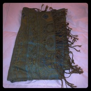 Pashmina scarf